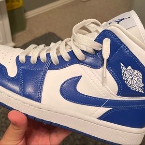 Womens Jordan’s, size 9